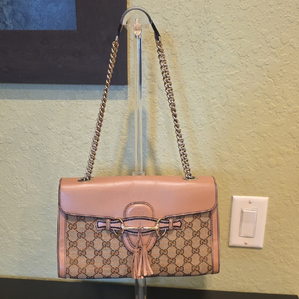 Gucci Beige and Pink Chain Shoulder Bag